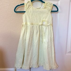Girls dress